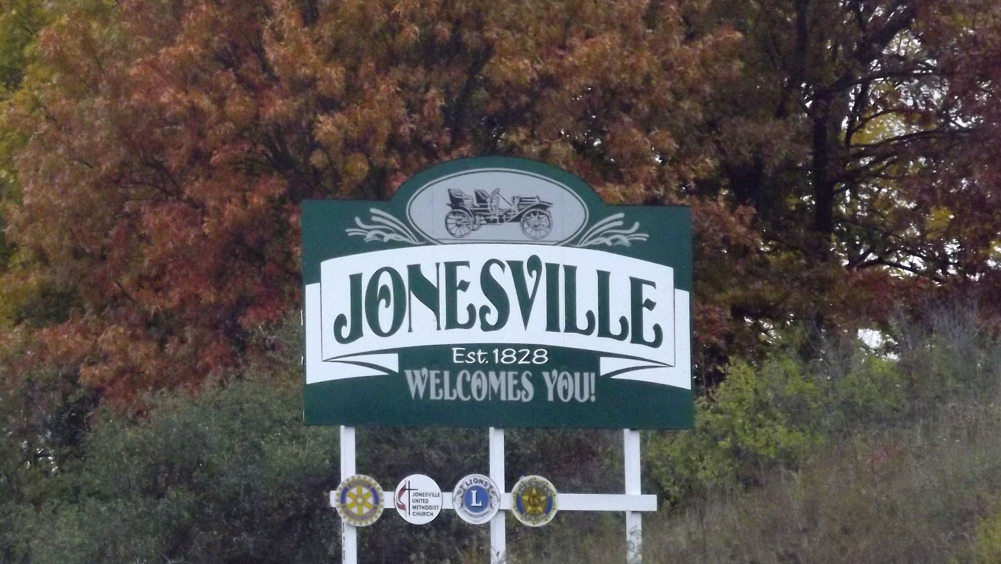 Welcome to Jonesville sign